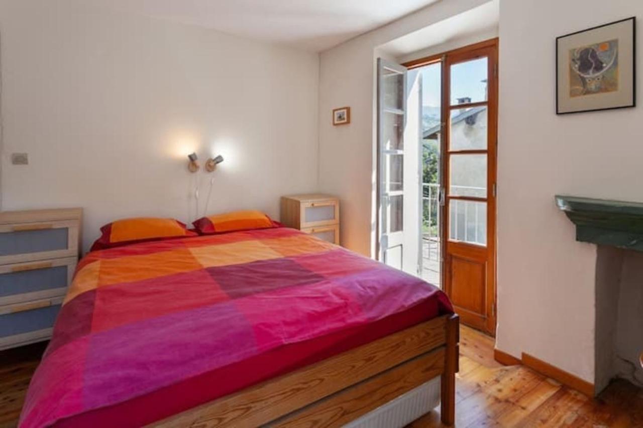 Sunny 1-Bed Apartment In Lovely Mountain Village La Brigue Exterior photo