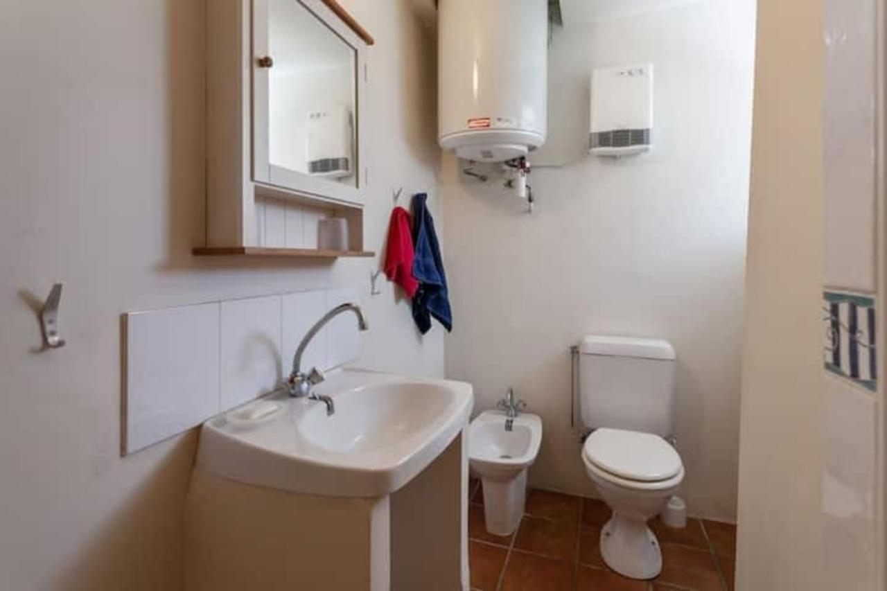 Sunny 1-Bed Apartment In Lovely Mountain Village La Brigue Exterior photo